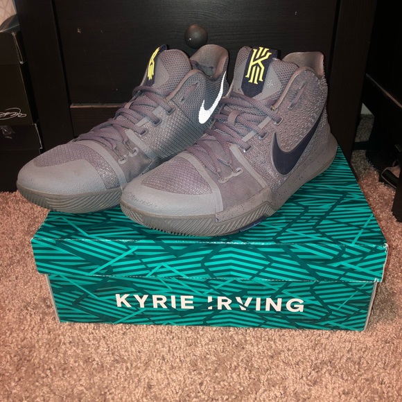 COPY - -Kyrie 3 Cool Gray - Picture 2 of 5